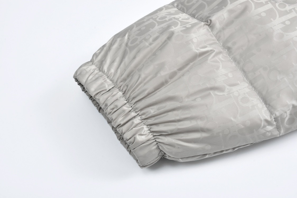 DIOR 迪奥 暗纹字母提花拉链立领羽绒服 夹克 外套 长袖 灰色 943C449A4462-C878