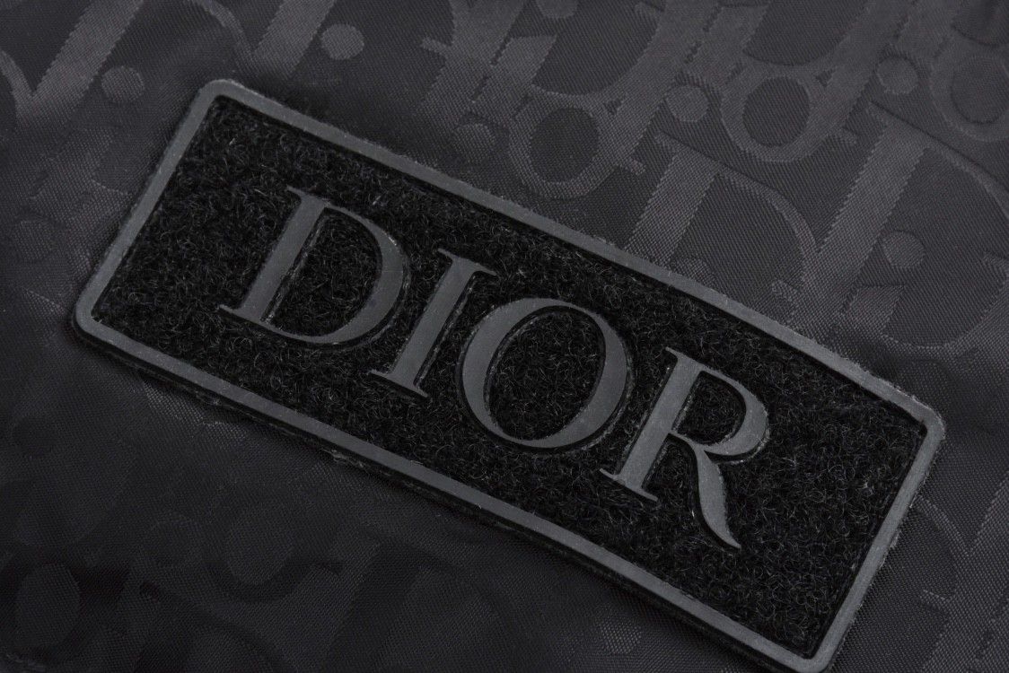DIOR 迪奥 暗纹字母提花拉链立领羽绒服 夹克 外套 长袖 黑色 943C449A4462-C989