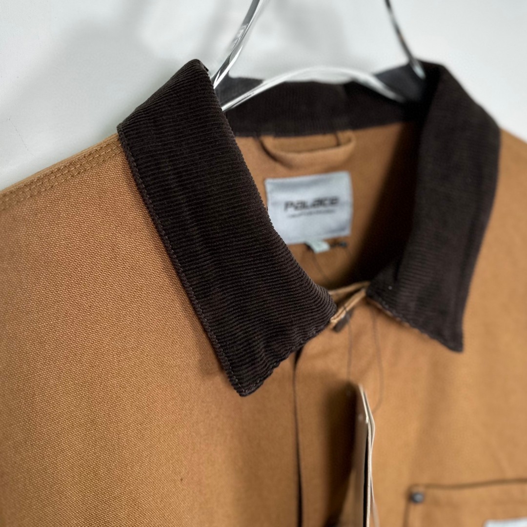 PALACE Carhartt WIP FW23 联名系列 多袋背面Logo刺绣拼接工装夹克 外套 长袖 卡其色 I032716-KHAKI