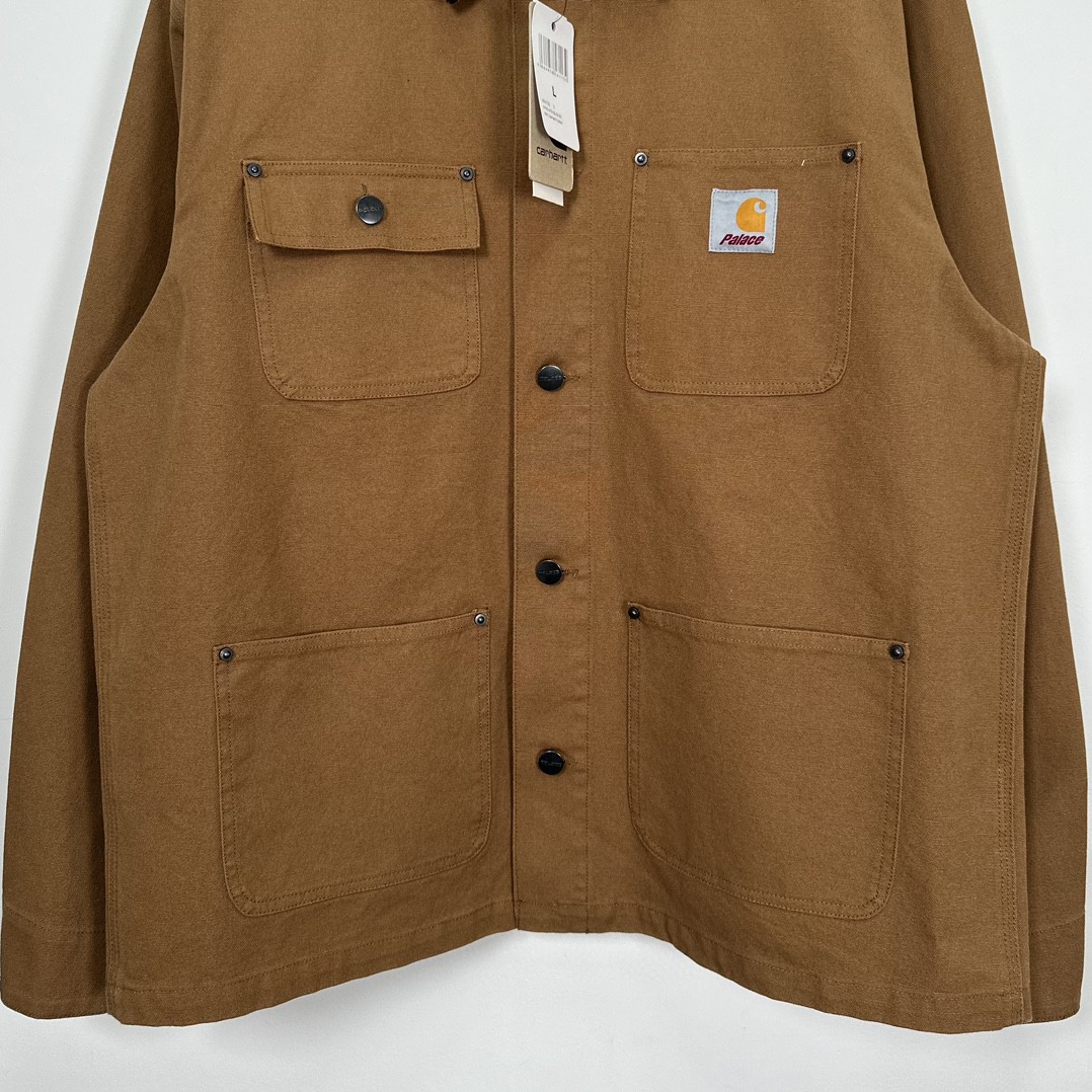 PALACE Carhartt WIP FW23 联名系列 多袋背面Logo刺绣拼接工装夹克 外套 长袖 卡其色 I032716-KHAKI