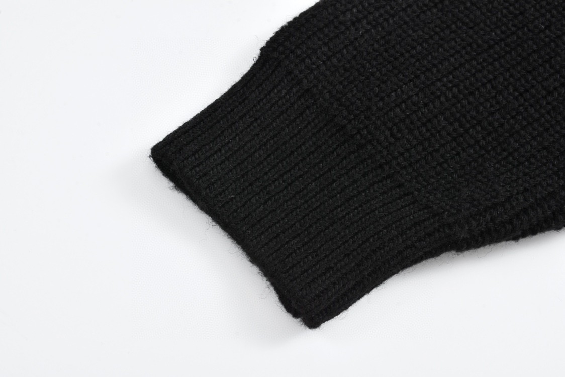 CELINE 赛琳 刺绣字母logo连帽抽绳毛衣 卫衣 长袖 黑色 2AX0A311Y-38NO