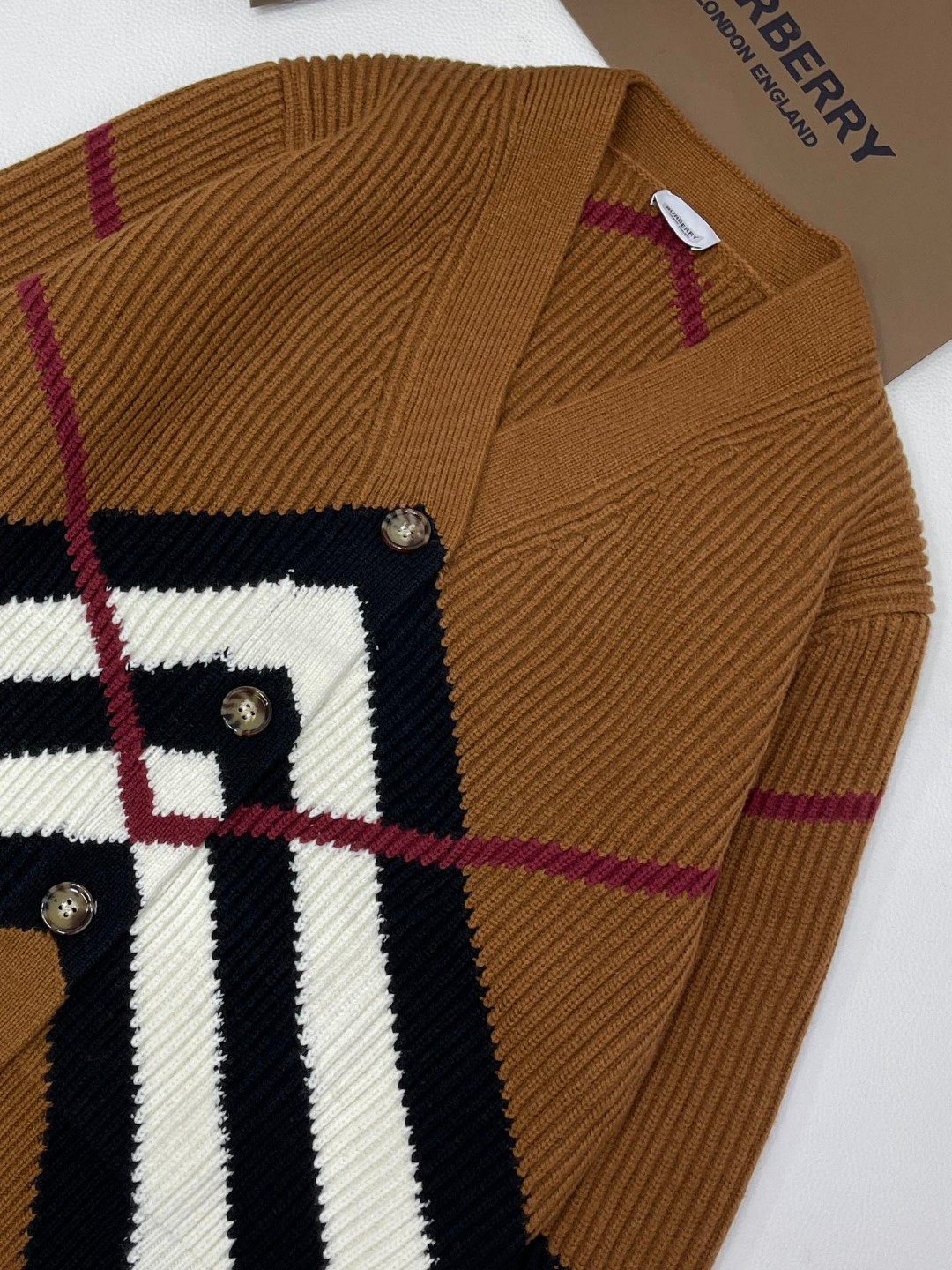 Burberry 巴宝莉 拼色条纹V领开衫 毛衣 长袖 外套 棕色 80557301