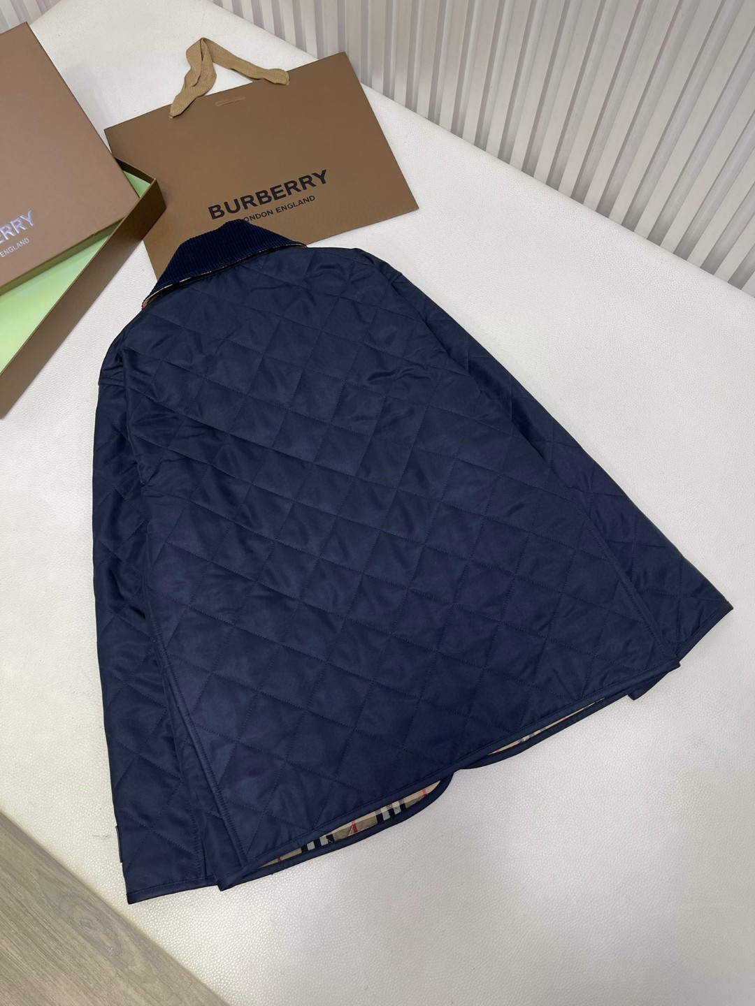 Burberry 巴宝莉 灯芯绒衣领珩缝棉服 夹克 长袖 外套 海军蓝 80392241