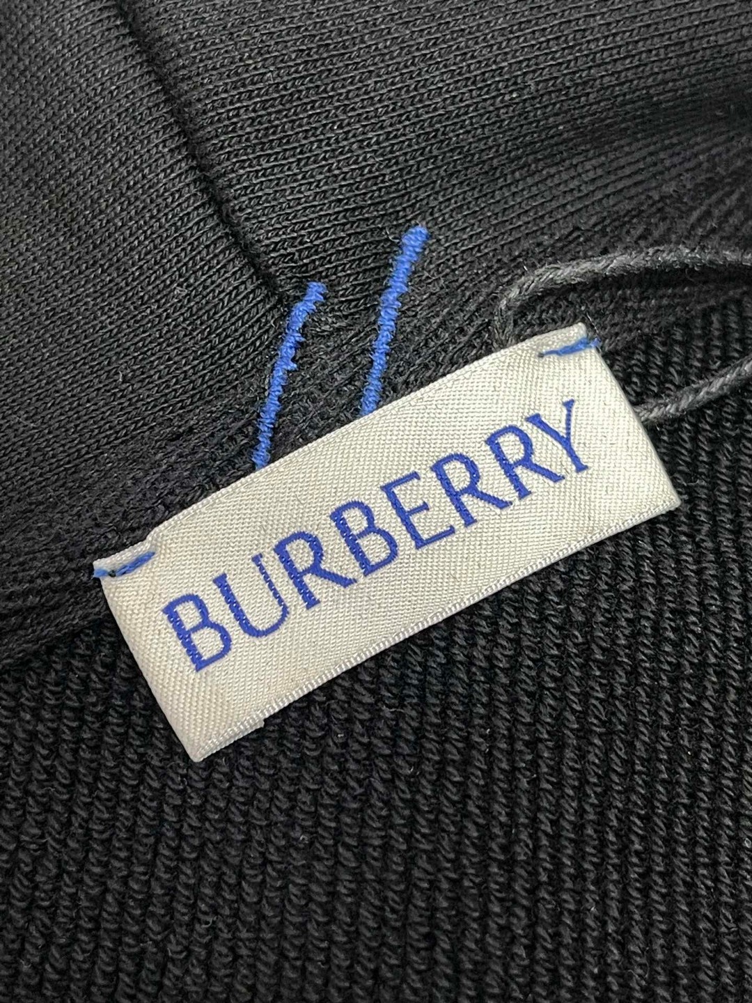 Burberry 巴宝莉 衣摆刺绣战马小贴标抽绳连帽卫衣 长袖 白色 黑色 绿色 