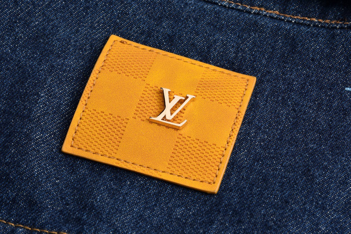LOUIS VUITTON 路易威登 小logo字母刺绣牛仔外套 夹克 外套 长袖 蓝色 1AFYBY