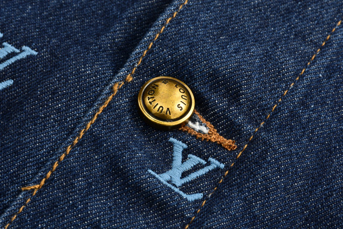 LOUIS VUITTON 路易威登 小logo字母刺绣牛仔外套 夹克 外套 长袖 蓝色 1AFYBY