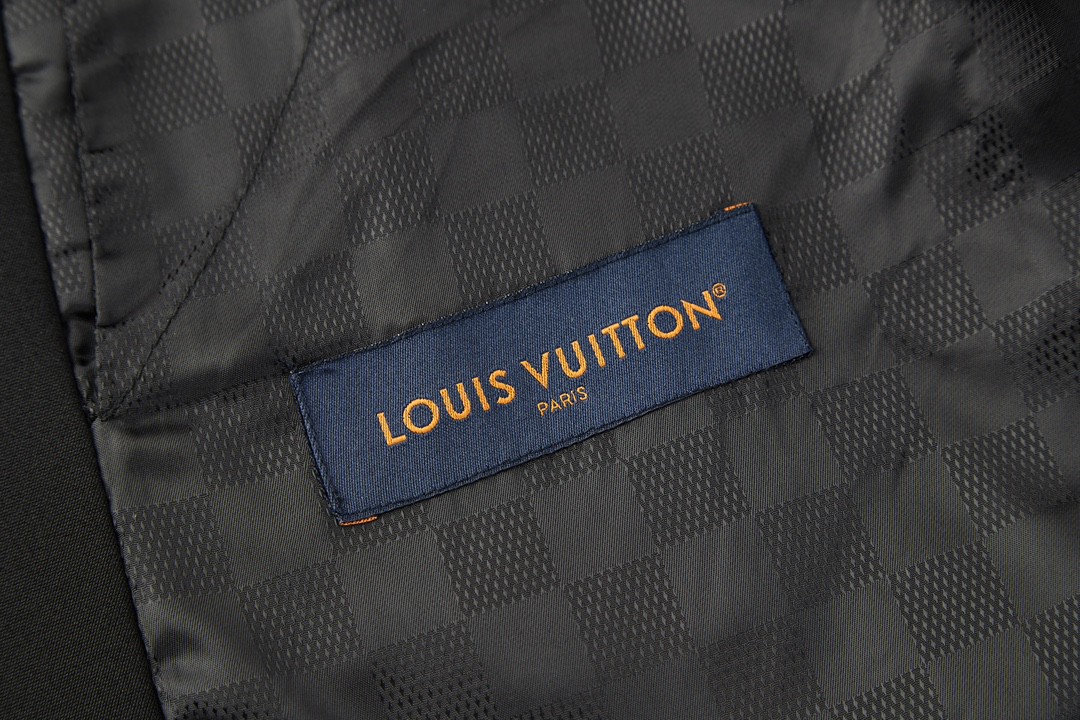 LOUIS VUITTON 路易威登 绿松石羊毛西装外套 长袖 黑色 1AFWKI