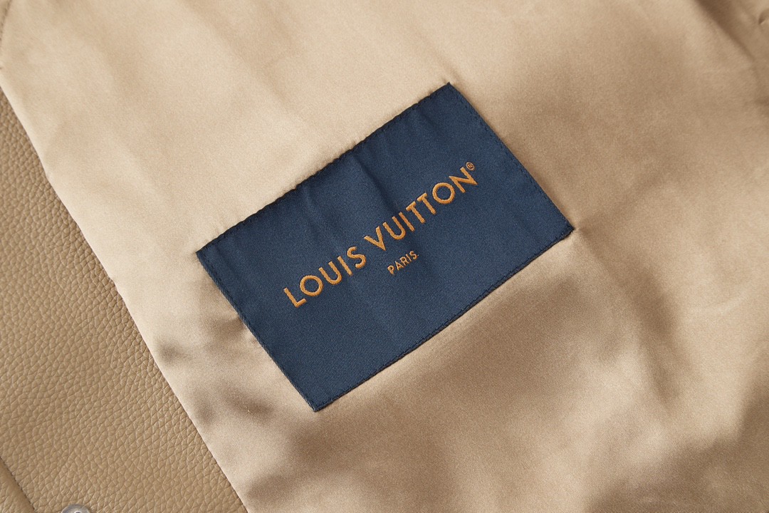 LOUIS VUITTON 路易威登 花卉刺绣皮衣 夹克 外套 长袖 褐色 1AFQO6