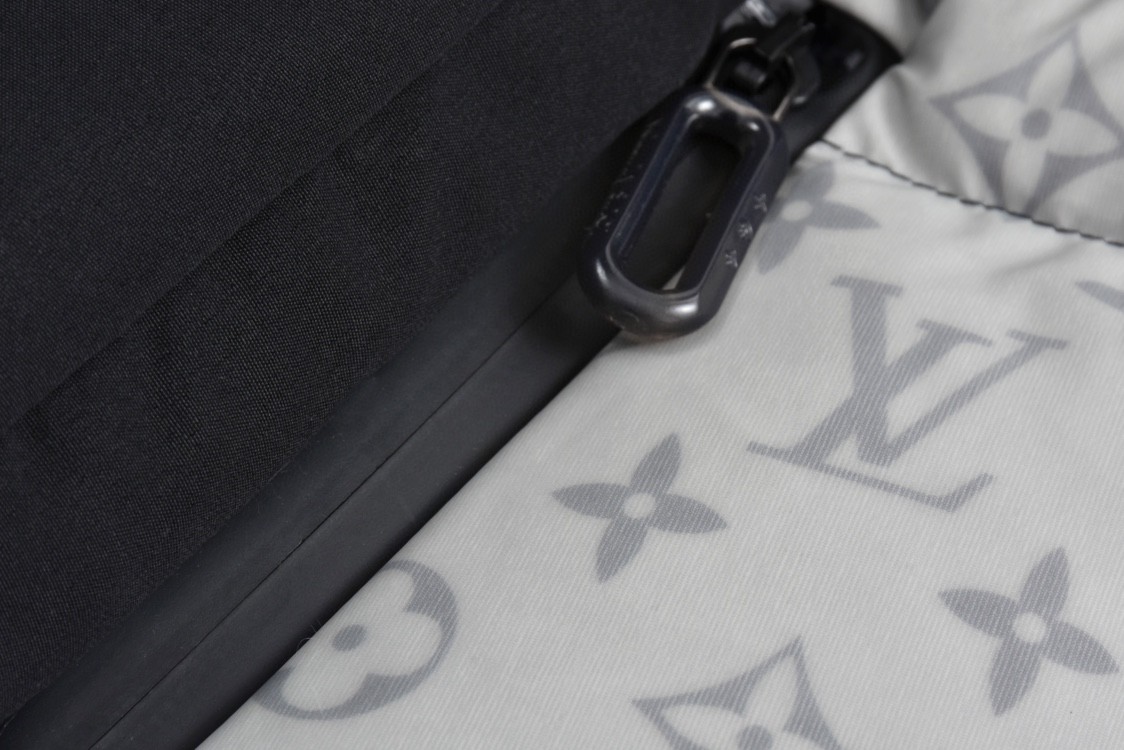 LOUIS VUITTON 路易威登 拼接温感蓬松连帽羽绒服 外套 保暖 长袖 灰色 1A9O4X