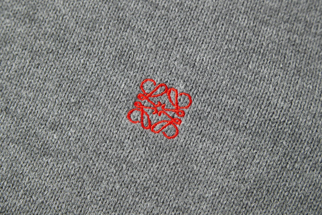 LOEWE 罗意威 小刺绣徽标羊毛毛衣 长袖 灰色 黑色