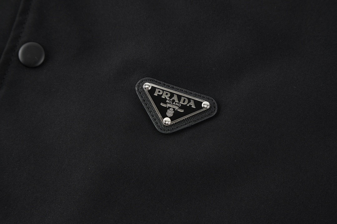 PRADA 普拉达 三角徽标棒球领夹克 棉服 夹克 外套 黑色 长袖 SGC073-11A6-F0008