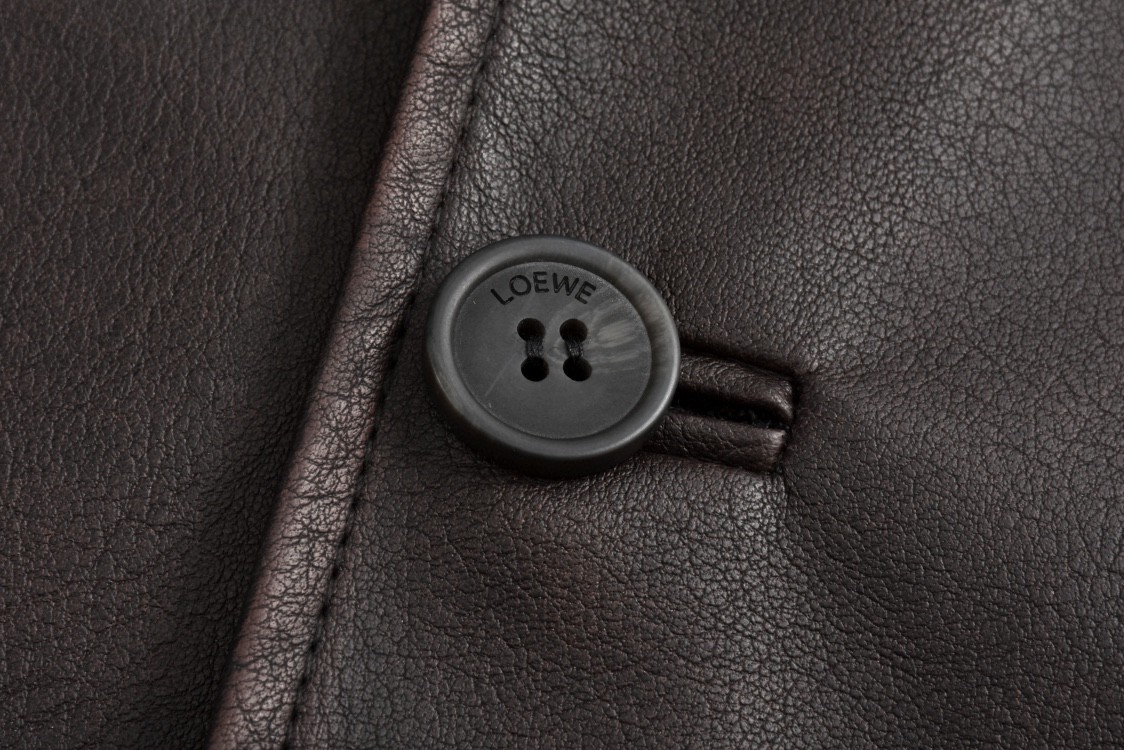 LOEWE 罗意威 双口袋做旧皮衣夹克 外套 长袖 S359Y34L23-3310