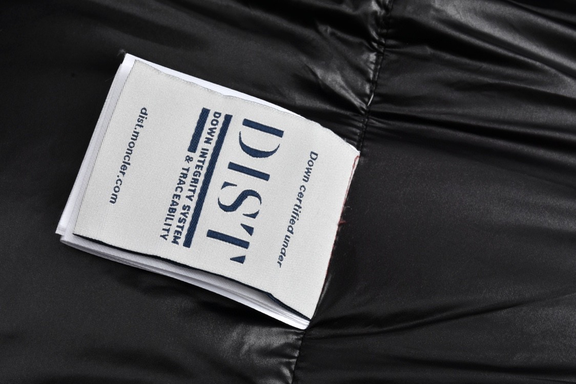 Moncler 蒙口 黑标黑武士连帽羽绒服 保暖 外套 灰白色 黑色 碳灰色 