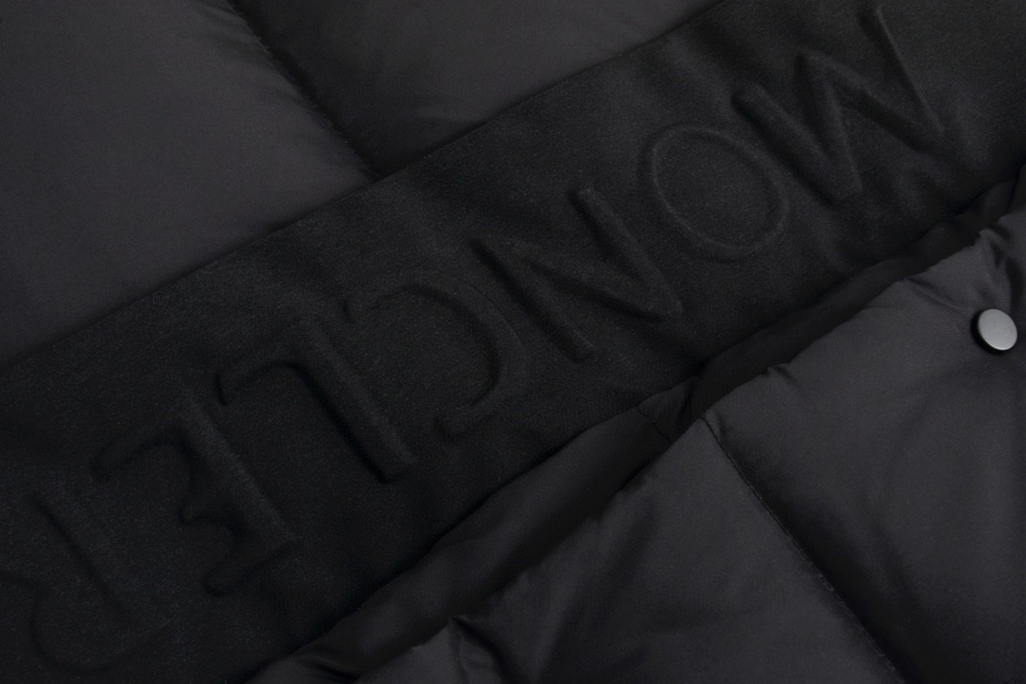 Moncler 蒙口 黑标黑武士连帽羽绒服 保暖 外套 灰白色 黑色 碳灰色 