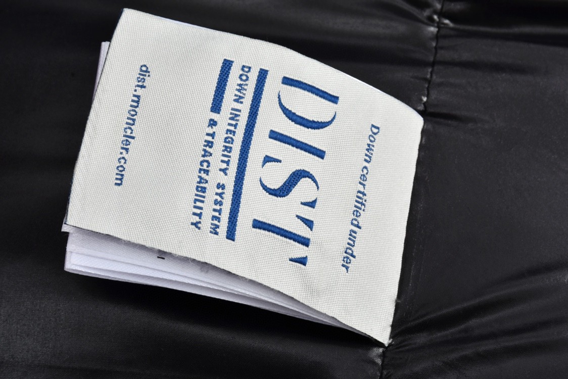 Moncler 蒙口 黑标黑武士连帽羽绒服 保暖 外套 灰白色 黑色 碳灰色 