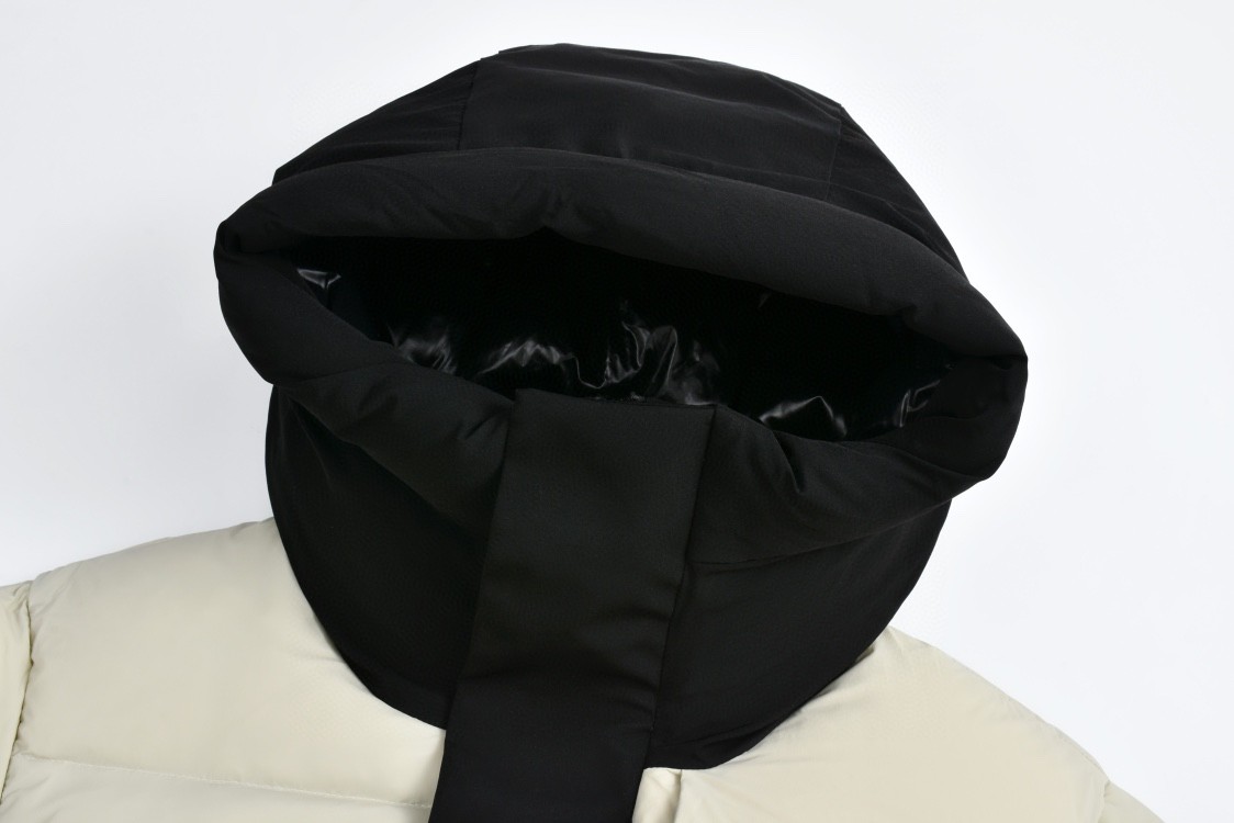 Moncler 蒙口 黑标黑武士连帽羽绒服 保暖 外套 灰白色 黑色 碳灰色 