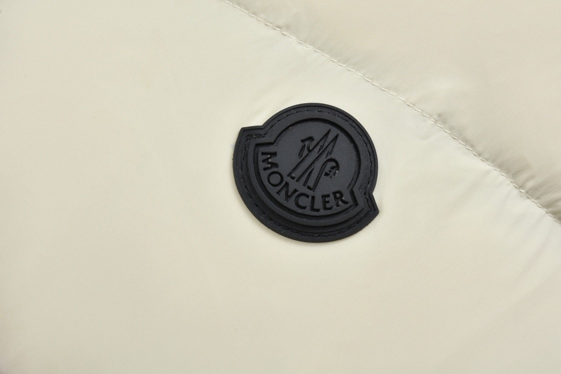 Moncler 蒙口 黑标黑武士连帽羽绒服 保暖 外套 灰白色 黑色 碳灰色 