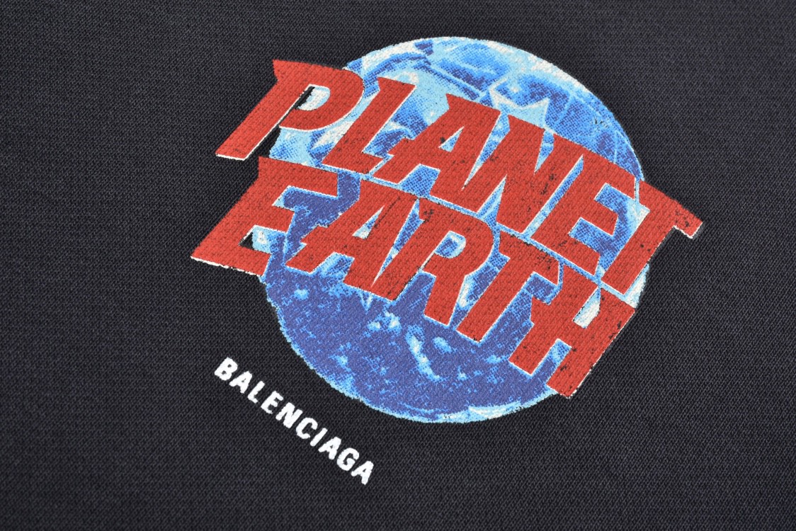 Balenciaga 巴黎世家 水洗做旧地球logo印花拉链连帽卫衣 外套 长袖 秋冬 黑色 803264TRVD11055