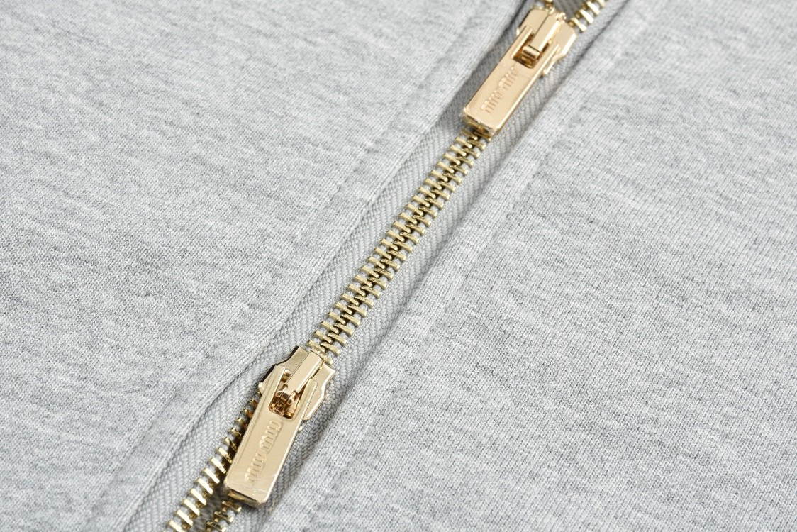 MIU MIU 缪缪 字母logo徽标抽绳拉链连帽卫衣 长袖 外套 灰色 MJL023-15AU-F0031-S-OOO