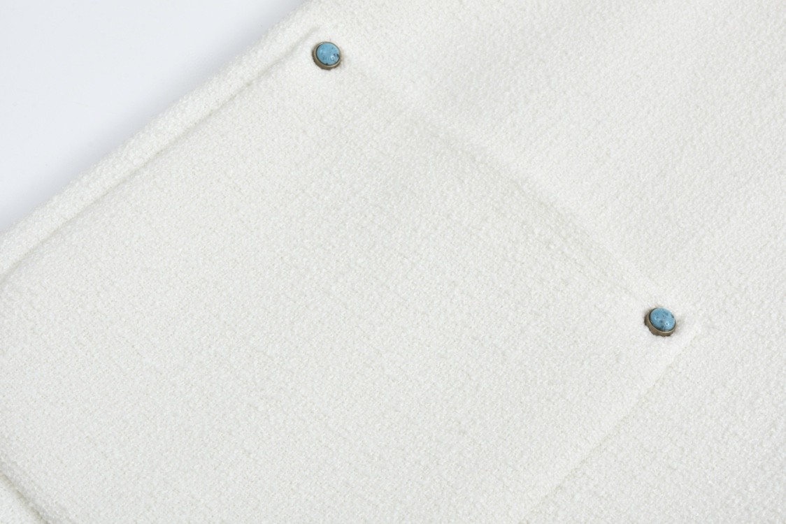 LOUIS VUITTON 路易威登 绿松石小香风外套 长袖 白色 1AG466