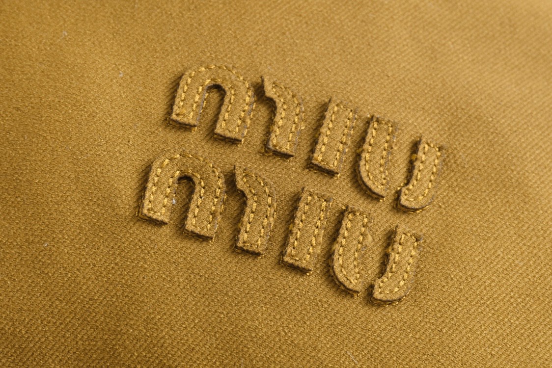 MIU MIU 缪缪 刺绣徽标logo可拆卸毛领拉链羽绒服 夹克 外套 褐色 ML9851-3O0-F0091-S-232