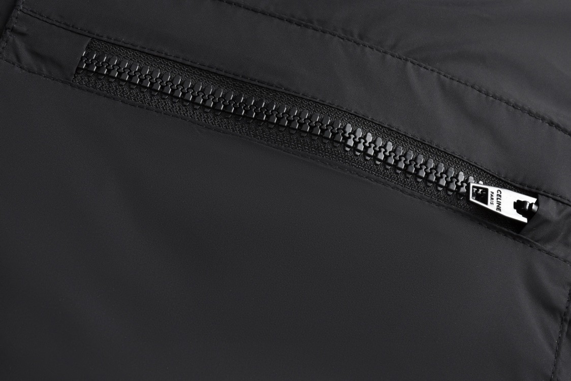 CELINE 赛琳 字母logo印花立领羽绒服 夹克 外套 长袖 黑色 2W996092L-38NC