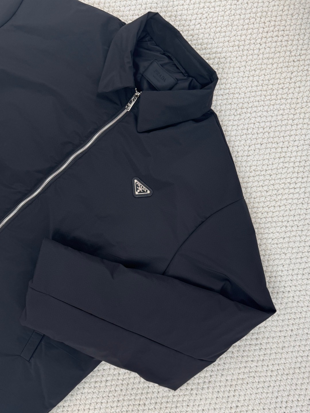 PRADA 普拉达 三角徽标拉链棉服 夹克 外套 黑色 长袖