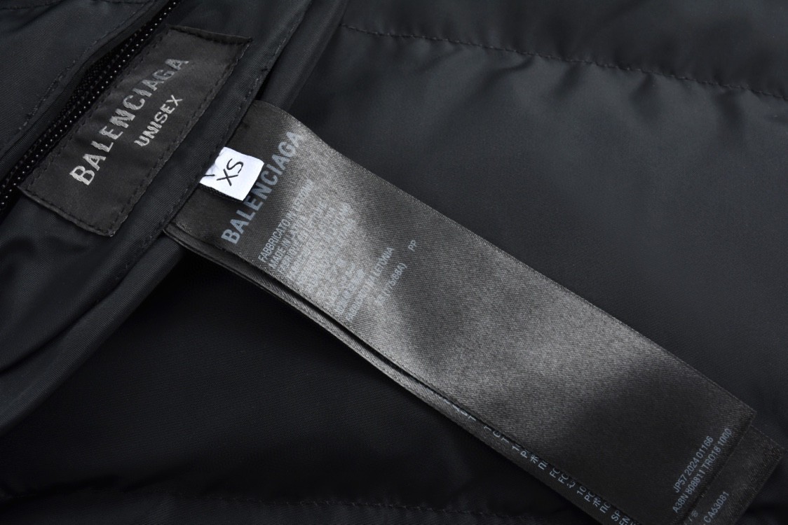 Balenciaga 巴黎世家 双面两穿刺绣字母logo拉链立领棉服 外套 长袖 秋冬 黑色 808811TRO181000