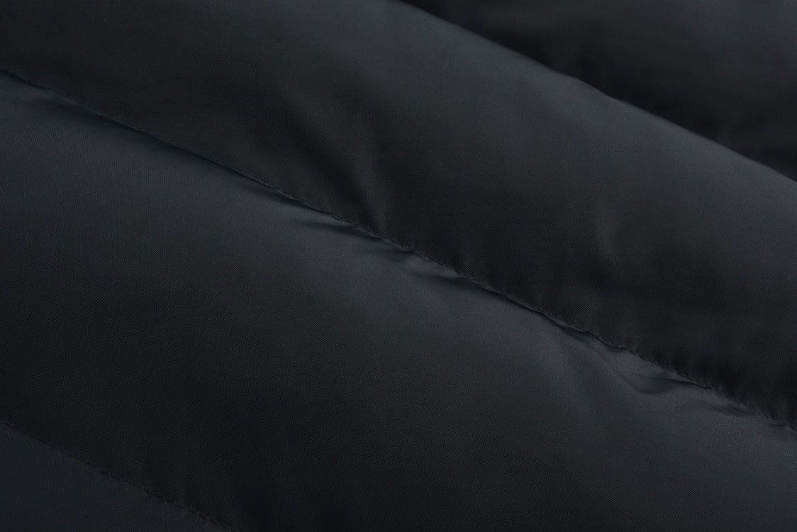 Balenciaga 巴黎世家 双面两穿刺绣字母logo拉链立领棉服 外套 长袖 秋冬 黑色 808811TRO181000