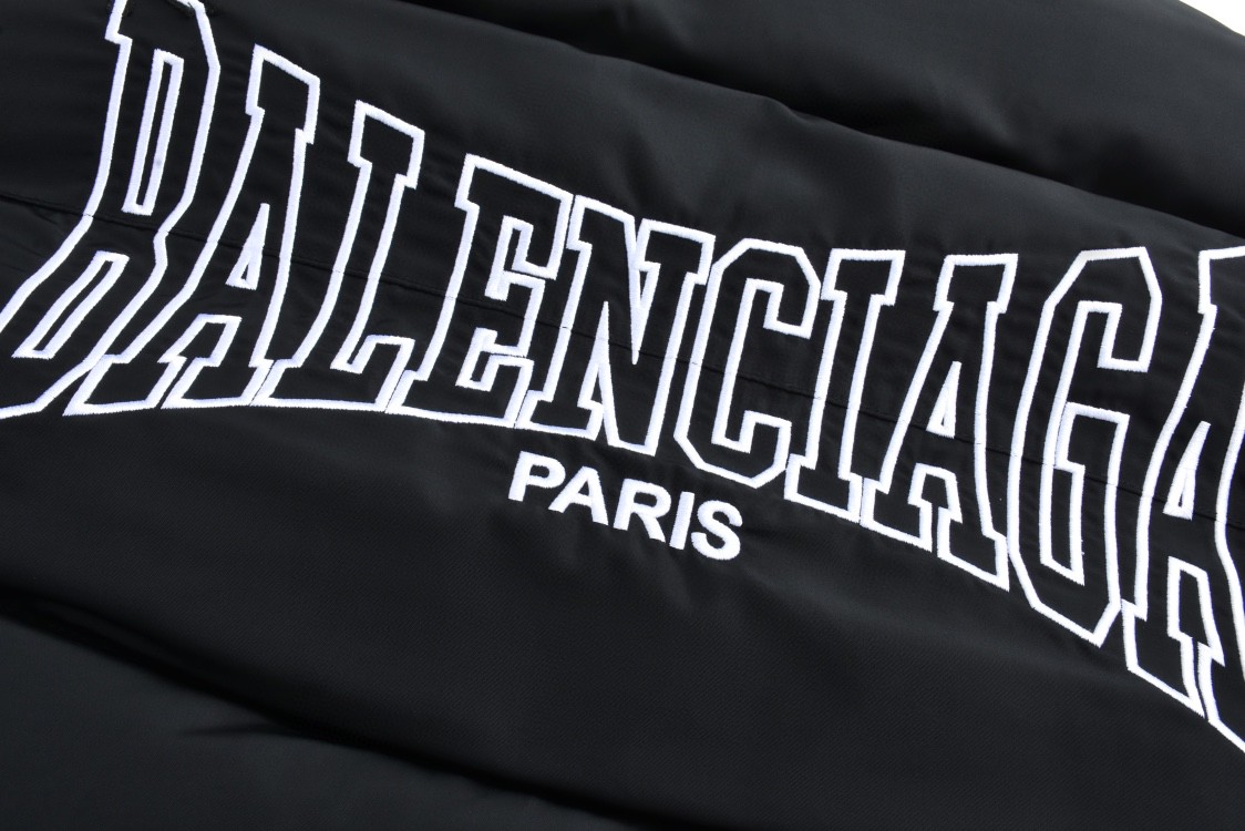 Balenciaga 巴黎世家 双面两穿刺绣字母logo拉链立领棉服 外套 长袖 秋冬 黑色 808811TRO181000