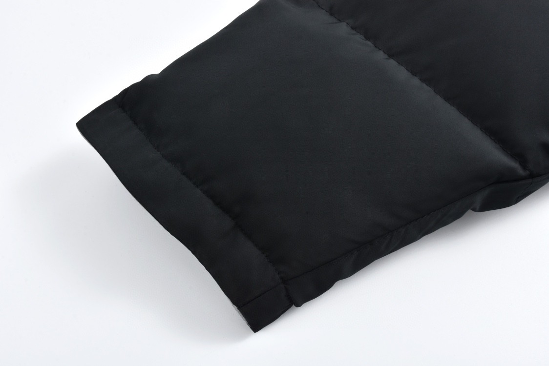 Balenciaga 巴黎世家 双面两穿刺绣字母logo拉链立领棉服 外套 长袖 秋冬 黑色 808811TRO181000