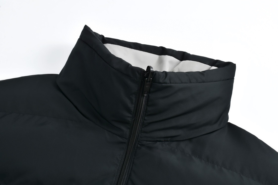 Balenciaga 巴黎世家 双面两穿刺绣字母logo拉链立领棉服 外套 长袖 秋冬 黑色 808811TRO181000