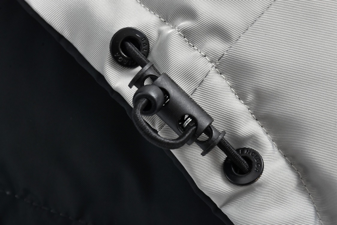 Balenciaga 巴黎世家 双面两穿刺绣字母logo拉链立领棉服 外套 长袖 秋冬 黑色 808811TRO181000