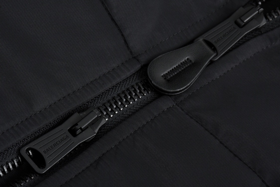 Balenciaga 巴黎世家 刺绣双环字母logo拉链连帽棉服 夹克 外套 长袖 黑色