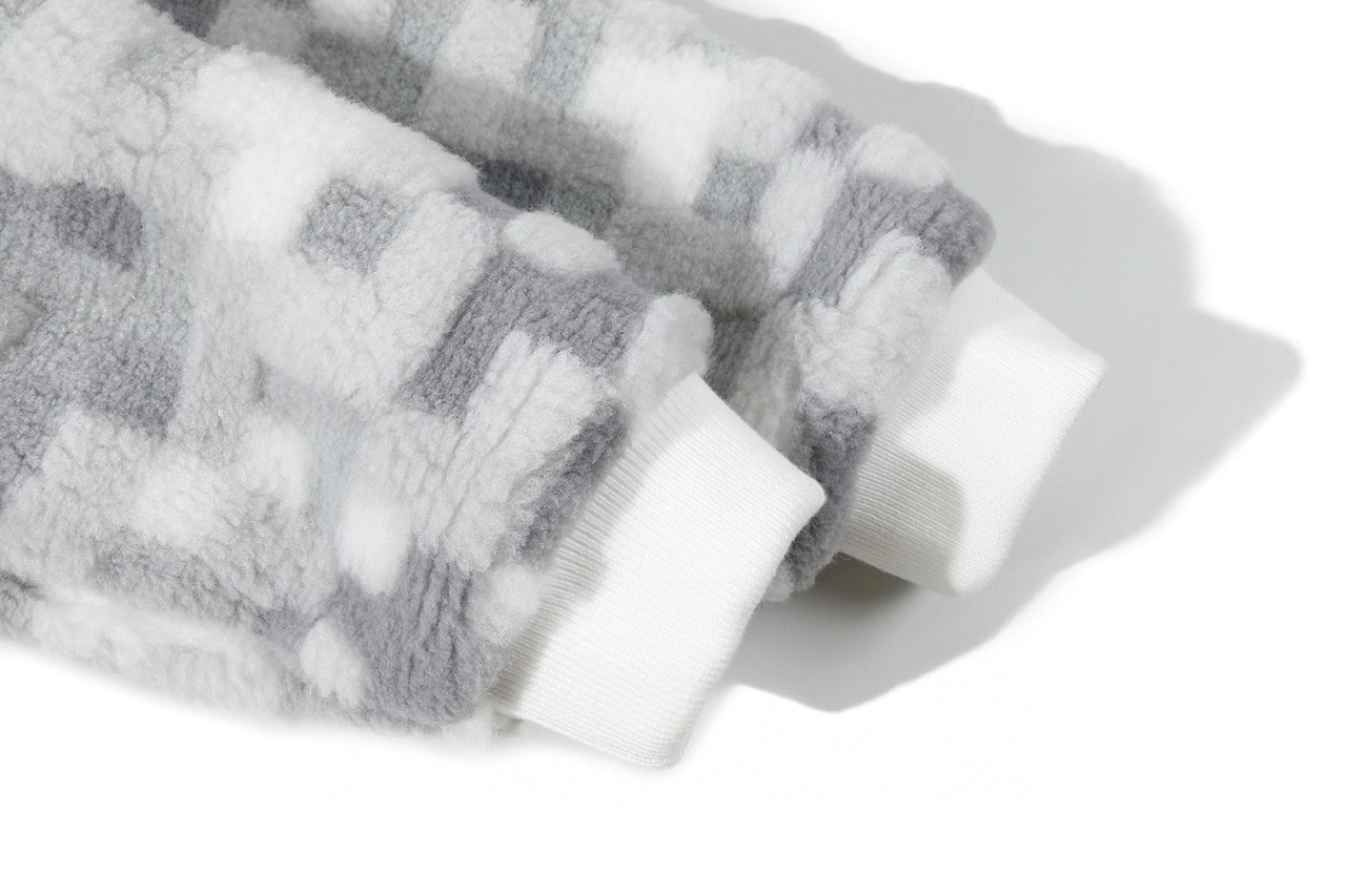 LOUIS VUITTON 路易威登 SKI滑雪系列 方块马赛克泰迪拉链立领夹克 外套 长袖 灰白色 1AGK14