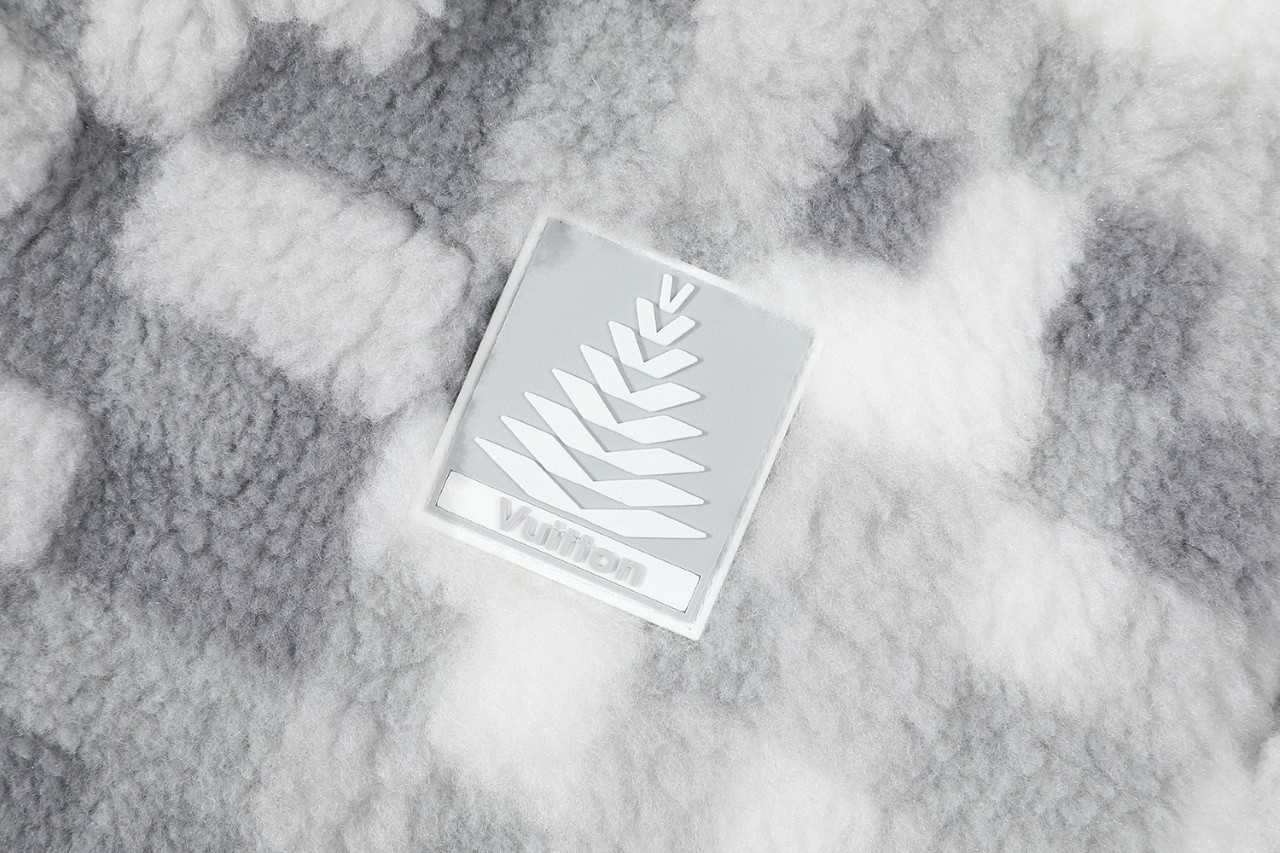 LOUIS VUITTON 路易威登 SKI滑雪系列 方块马赛克泰迪拉链立领夹克 外套 长袖 灰白色 1AGK14