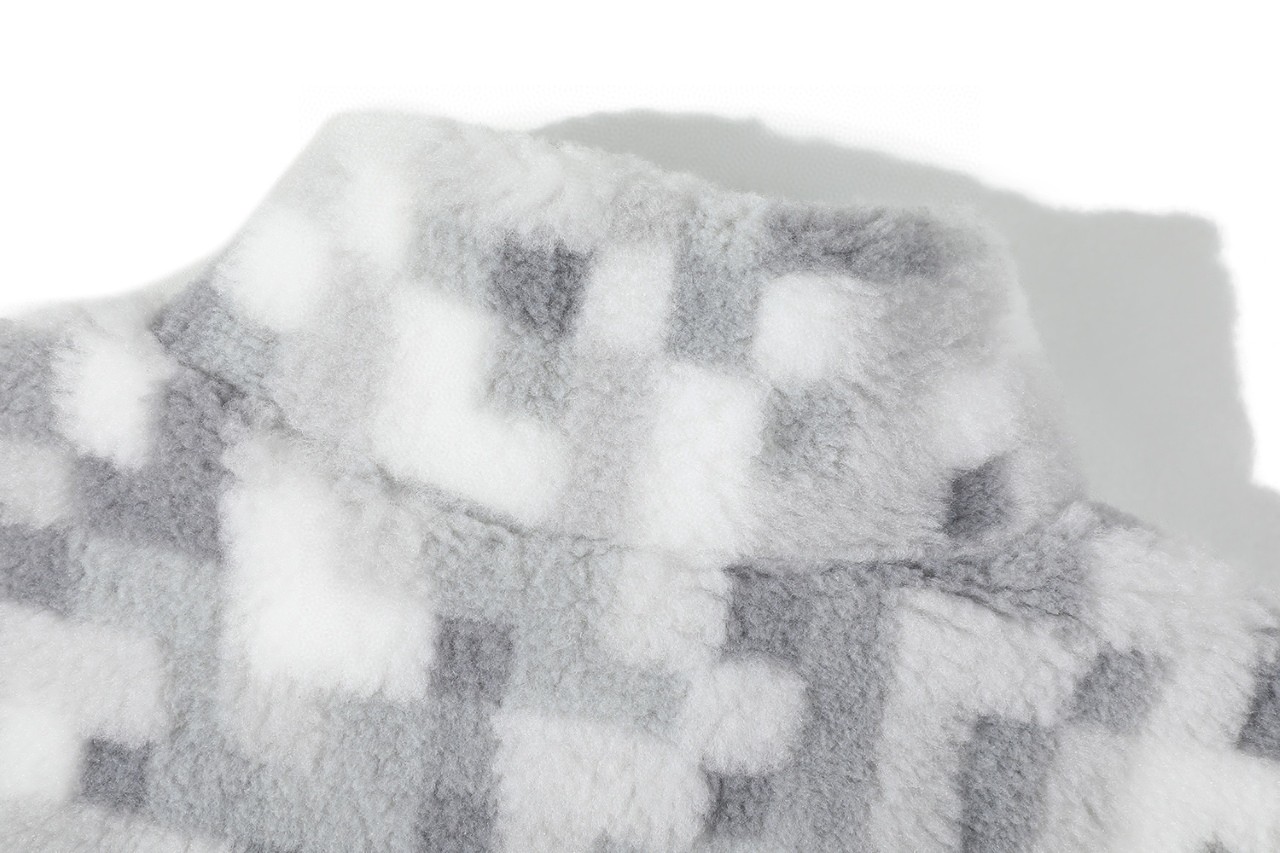 LOUIS VUITTON 路易威登 SKI滑雪系列 方块马赛克泰迪拉链立领夹克 外套 长袖 灰白色 1AGK14