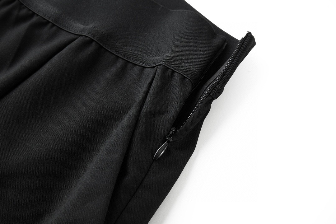 MIU MIU 纯色字母logo徽标羊毛松紧腰休闲裤 长裤 裤子 黑色 MP1702-1R1-F0002-S-232