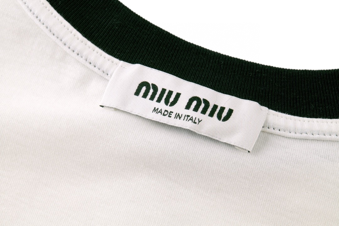 MIU MIU 缪缪 字母logo徽标打底衫 T恤 长袖 白色 MJL992-14EL-F0009
