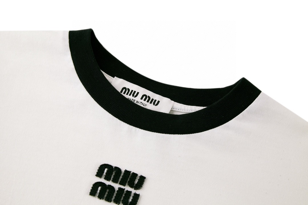 MIU MIU 缪缪 字母logo徽标打底衫 T恤 长袖 白色 MJL992-14EL-F0009