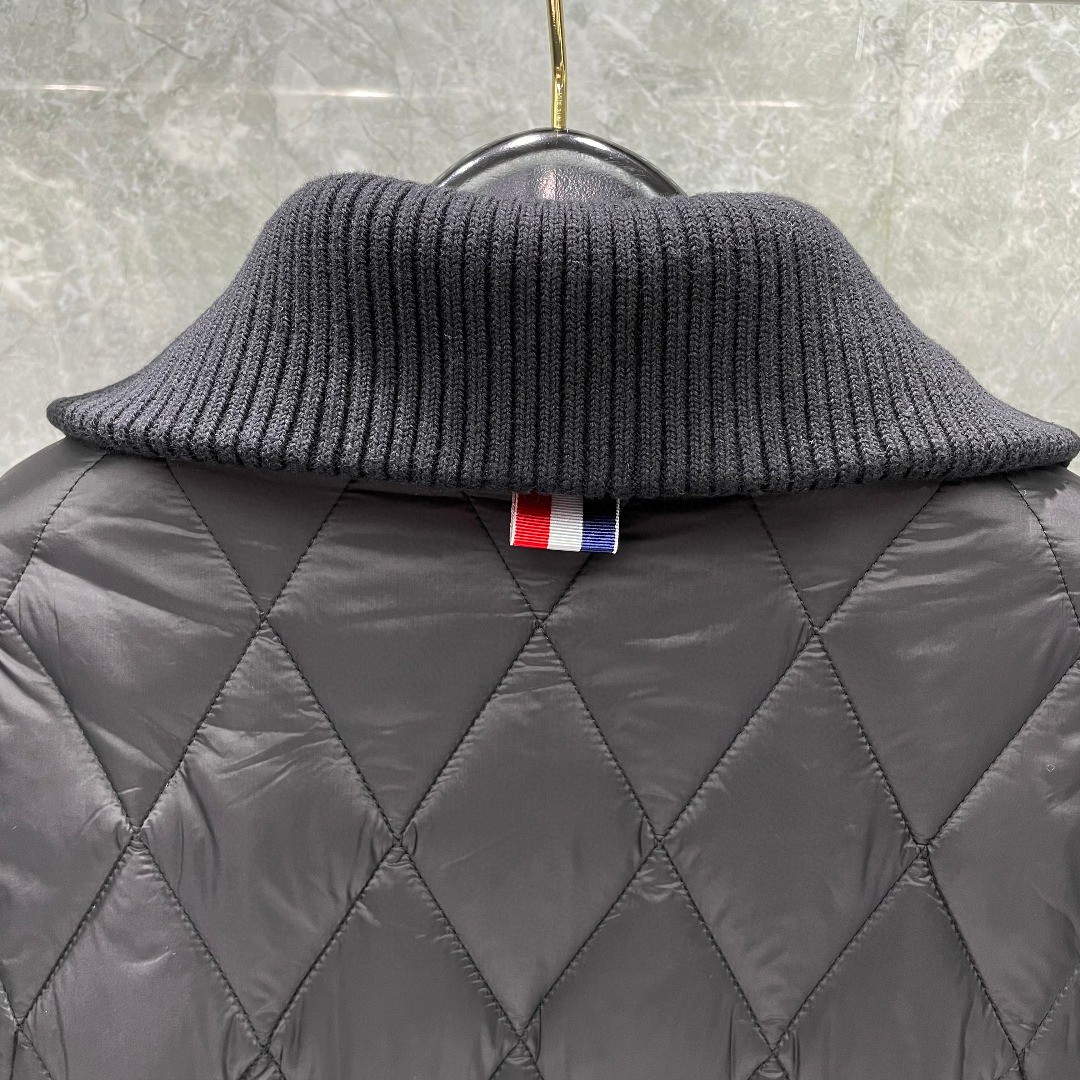 THOM BROWNE 白色四条杠拉链翻领棉服 外套 夹克 长袖 灰色 黑色