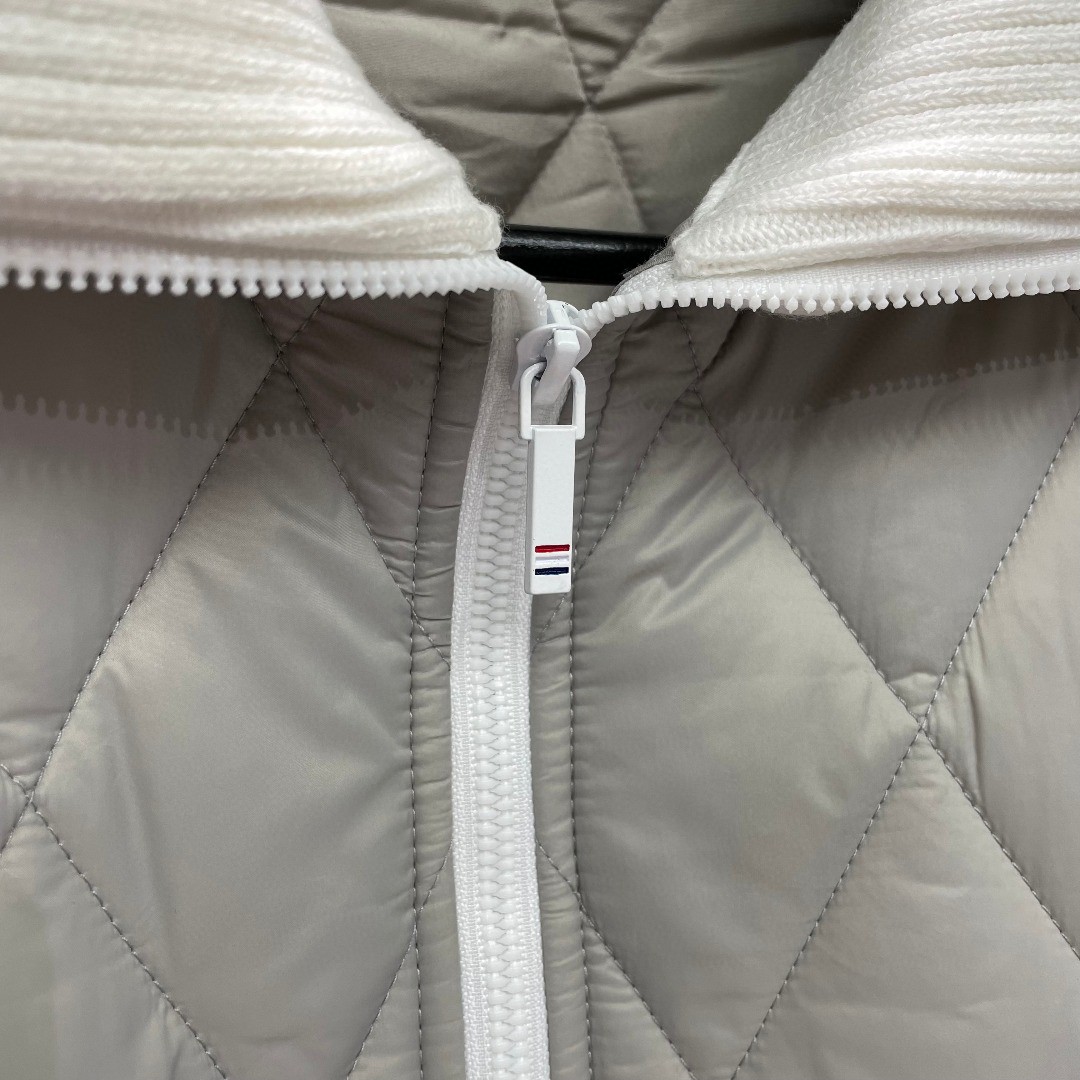 THOM BROWNE 白色四条杠拉链翻领棉服 外套 夹克 长袖 灰色 黑色