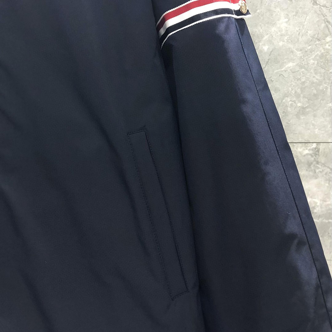 THOM BROWNE 双袖织带连帽拉链长款羽绒服 外套 夹克 长袖 藏青色 