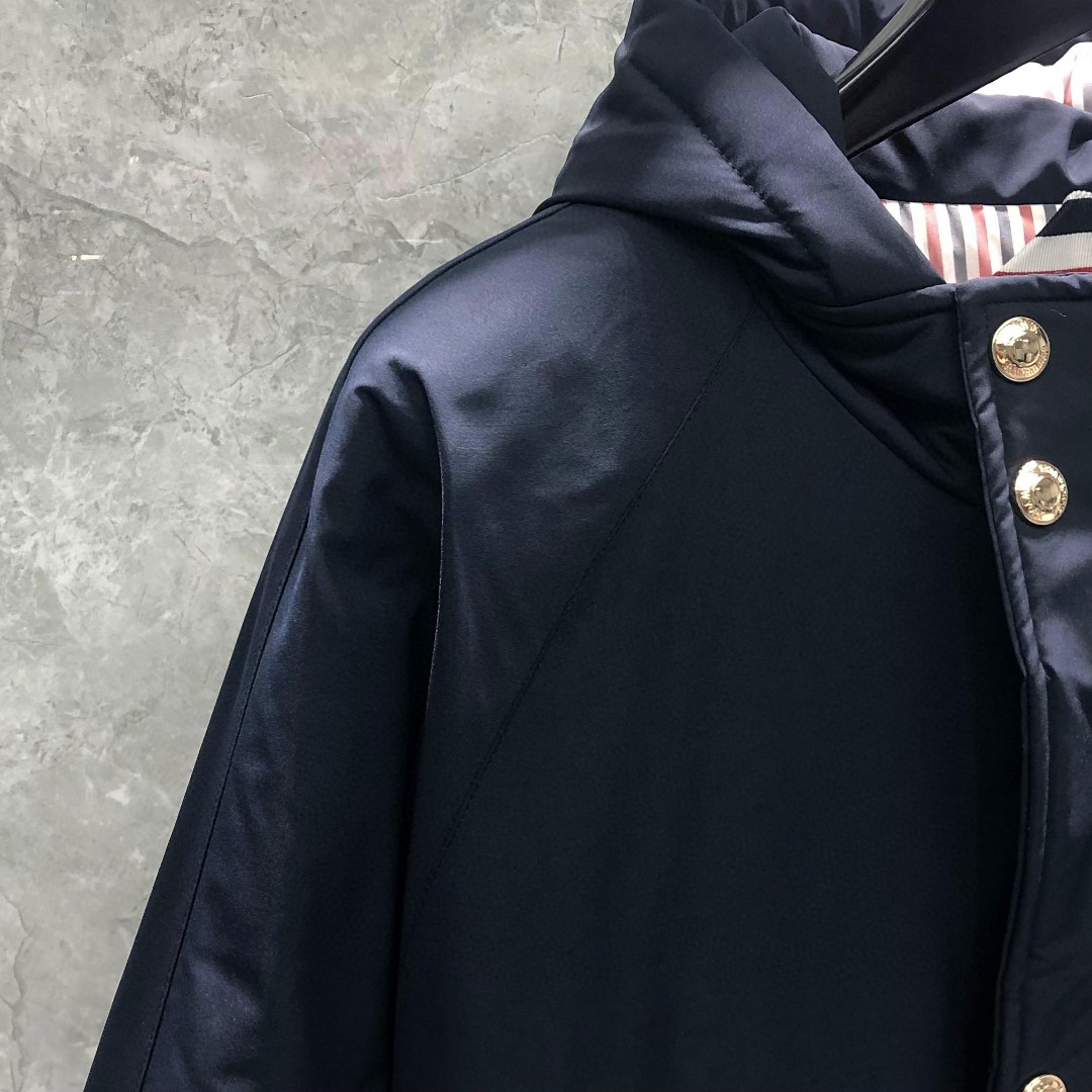 THOM BROWNE 双袖织带连帽拉链长款羽绒服 外套 夹克 长袖 藏青色 