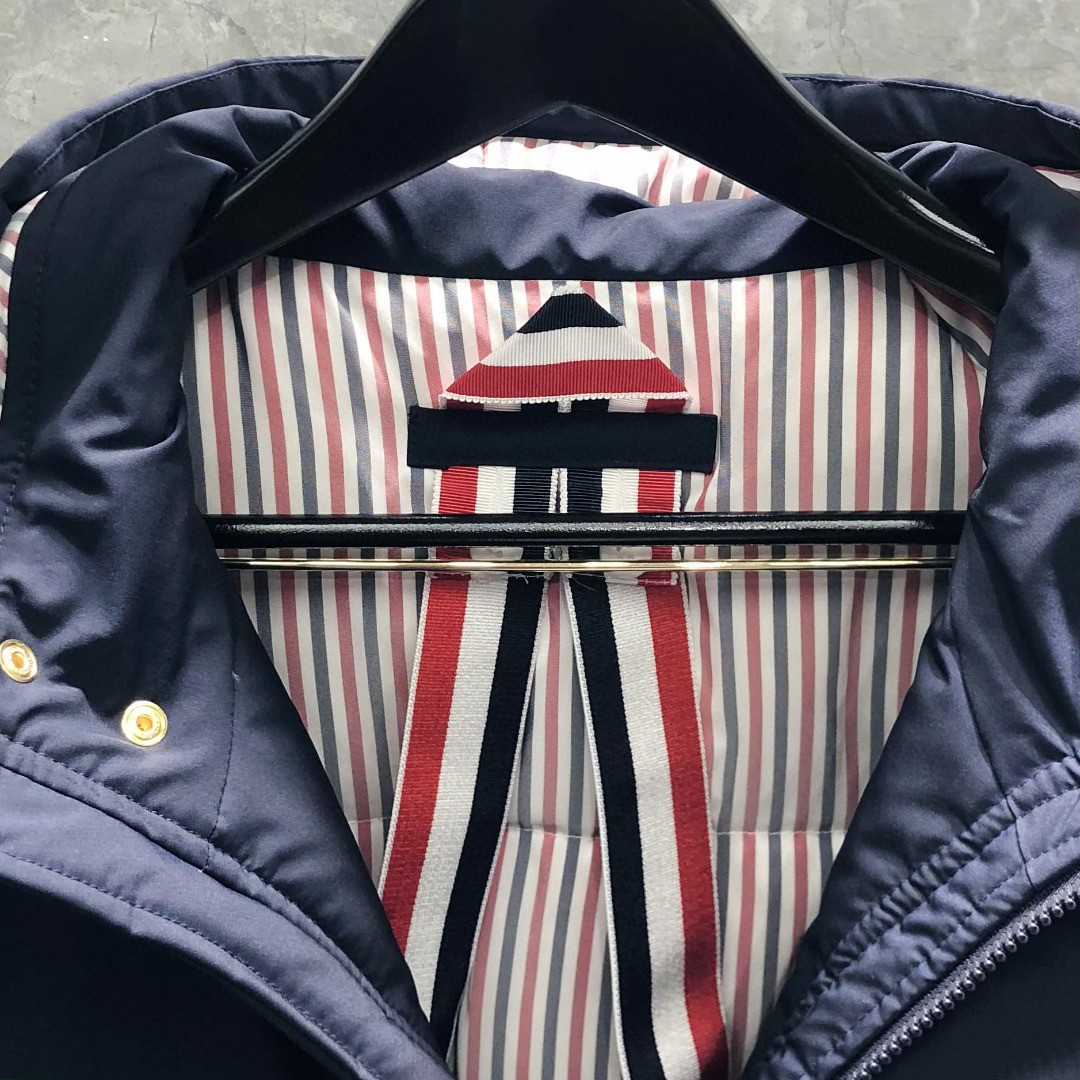 THOM BROWNE 双袖织带连帽拉链长款羽绒服 外套 夹克 长袖 藏青色 