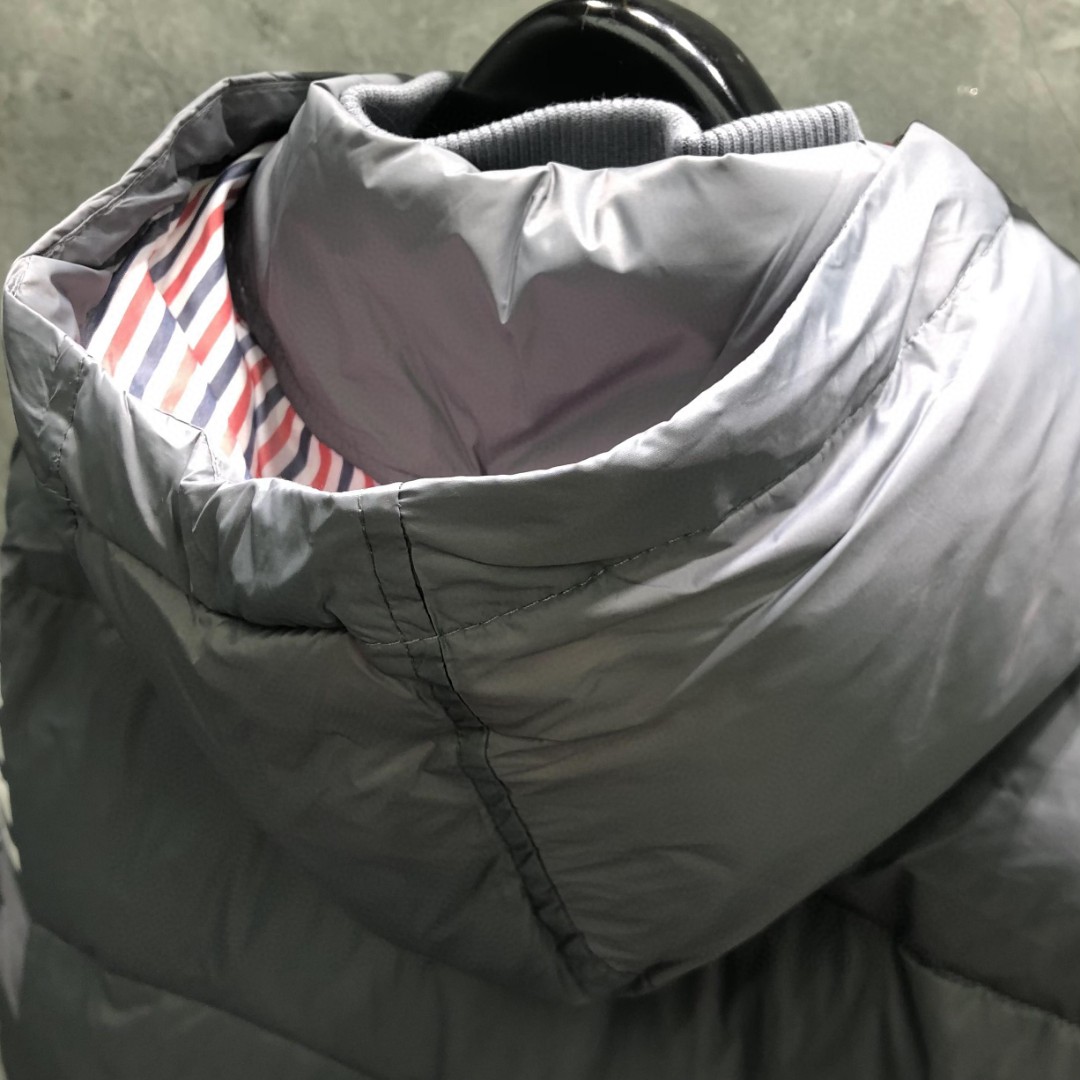 THOM BROWNE 四条杠连帽长款羽绒服 外套 夹克 长袖 藏青色 灰色 白色