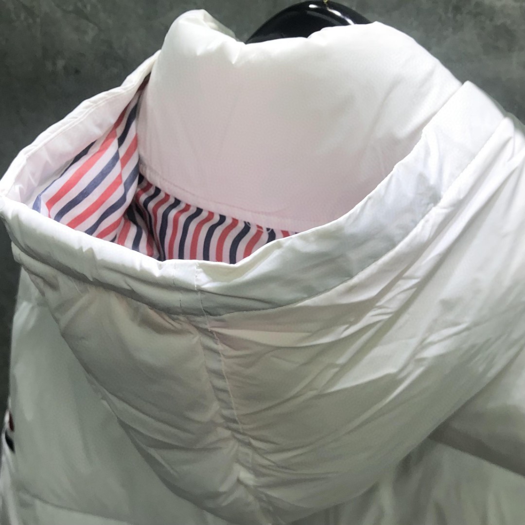 THOM BROWNE 四条杠连帽长款羽绒服 外套 夹克 长袖 藏青色 灰色 白色