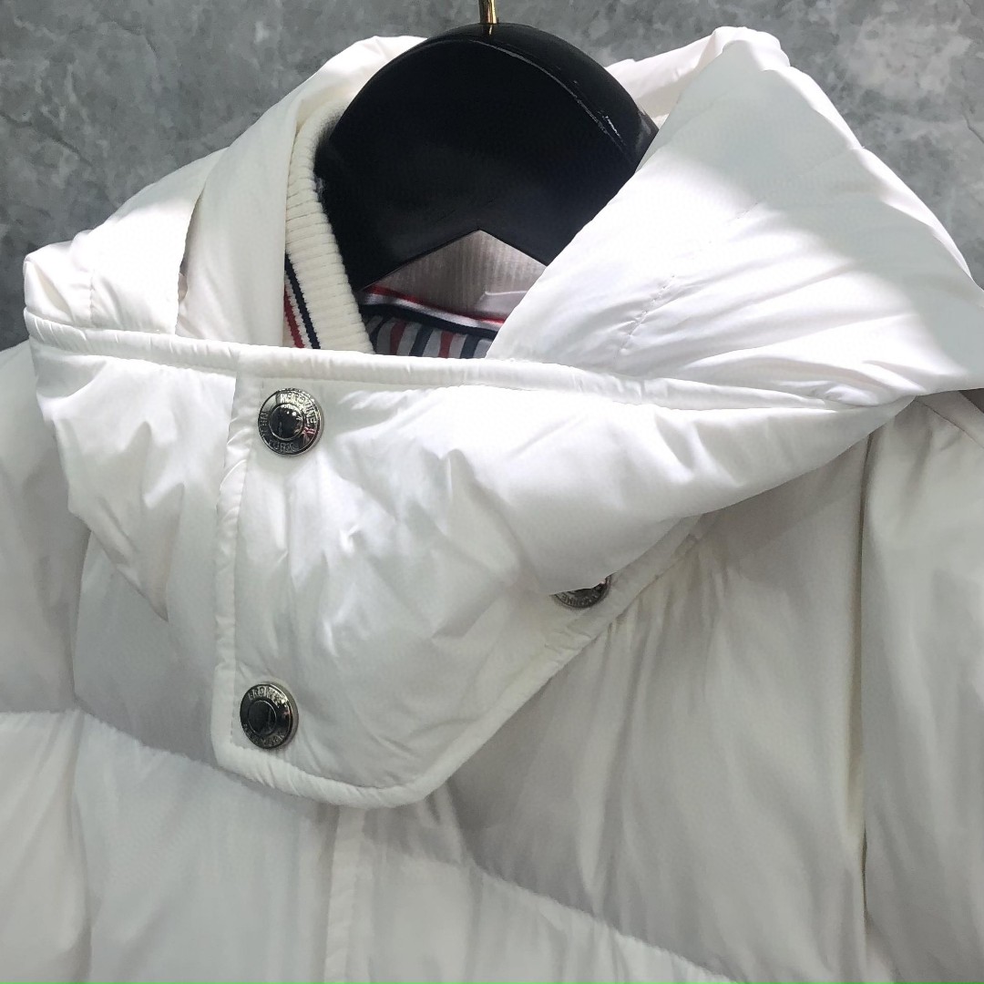 THOM BROWNE 四条杠连帽长款羽绒服 外套 夹克 长袖 藏青色 灰色 白色