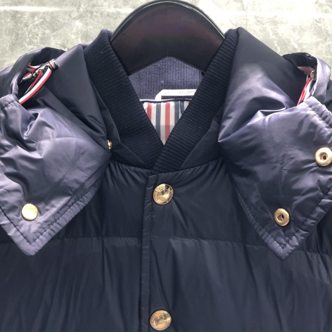 THOM BROWNE 四条杠连帽长款羽绒服 外套 夹克 长袖 藏青色 灰色 白色