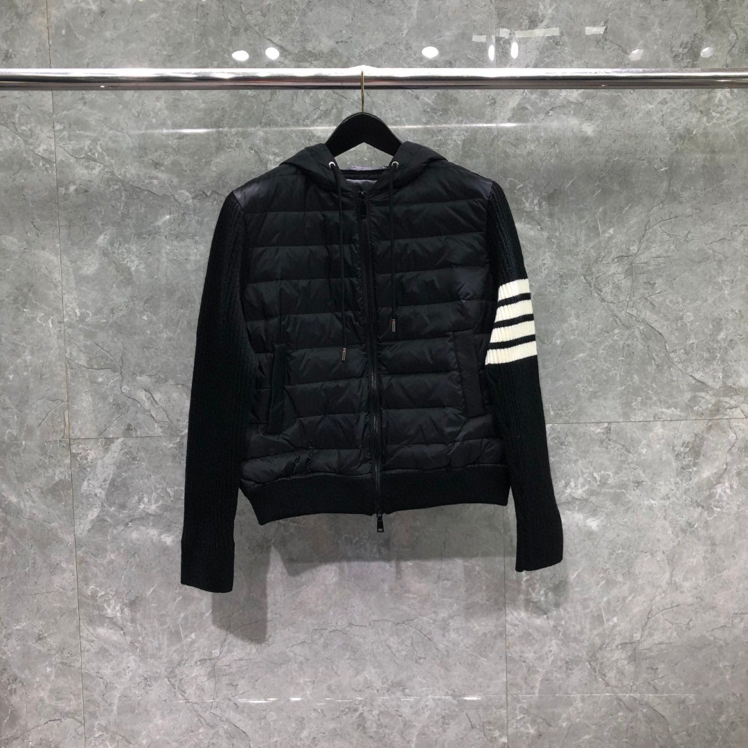 THOM BROWNE 羊毛针织拼接羽绒连帽拉链外套 夹克 长袖 女款 白色 灰色 黑色